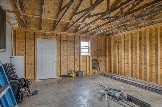 2523 SE Wyandotte Road, Columbus, KS 66725