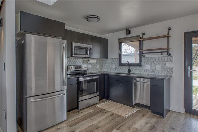 2523 SE Wyandotte Road, Columbus, KS 66725