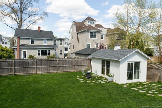 10 Danbury Avenue, Westport, CT 06880