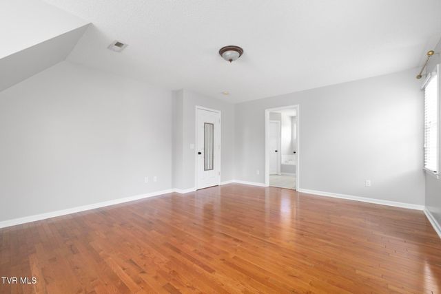 209 Glen Oaks Drive, Gray, TN 37615