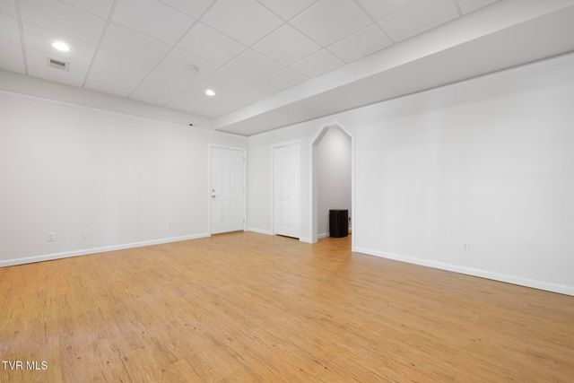 209 Glen Oaks Drive, Gray, TN 37615