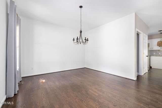 209 Glen Oaks Drive, Gray, TN 37615