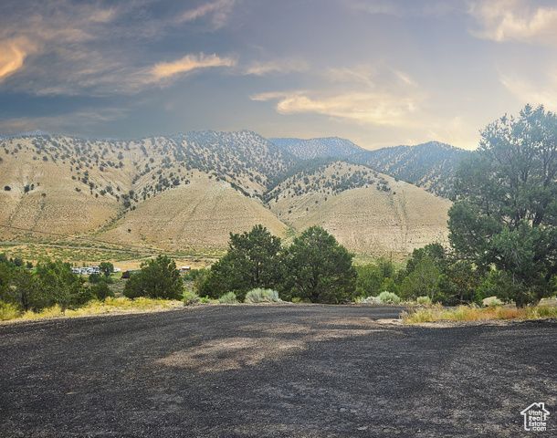 10286 S 40750 W, Fruitland, UT 84027