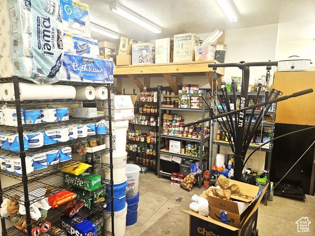 10286 S 40750 W, Fruitland, UT 84027