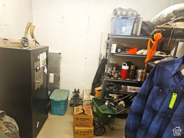 10286 S 40750 W, Fruitland, UT 84027