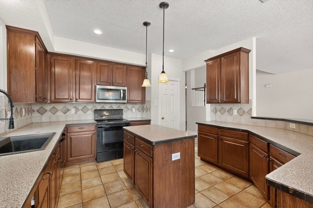 8417 Rock Canyon Court, Fort Worth, TX 76123