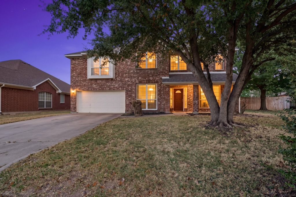 8417 Rock Canyon Court, Fort Worth, TX 76123