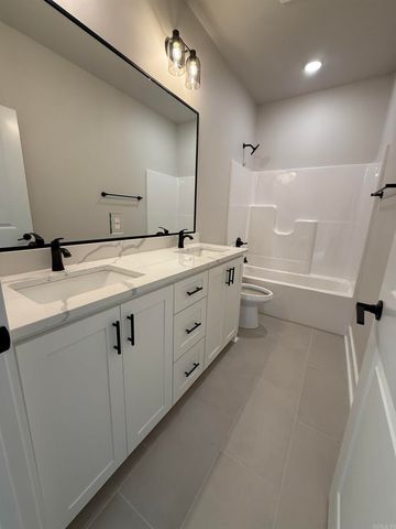 3912 Spencer Crossing Drive, Benton, AR 72019