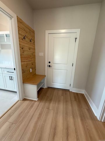 3912 Spencer Crossing Drive, Benton, AR 72019