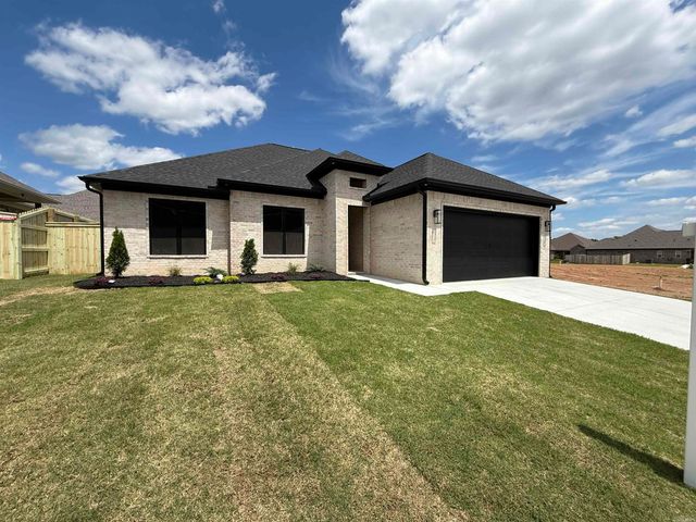3912 Spencer Crossing Drive, Benton, AR 72019