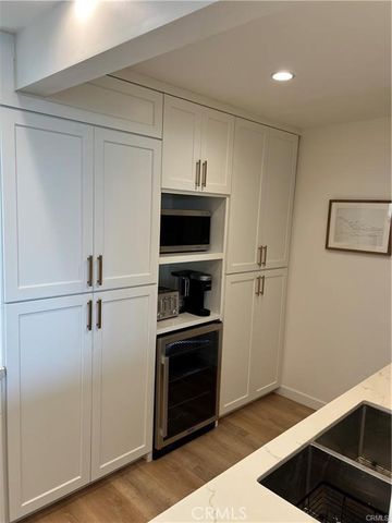 723 Palisades Beach Road 101, Santa Monica, CA 90402