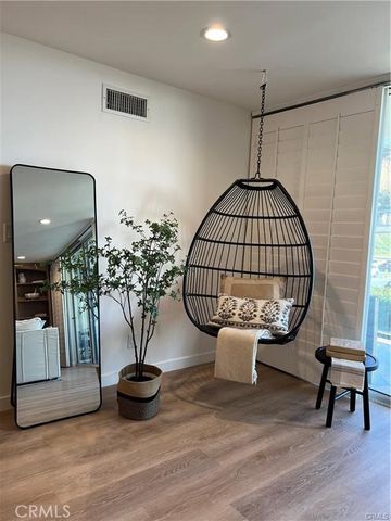 723 Palisades Beach Road 101, Santa Monica, CA 90402