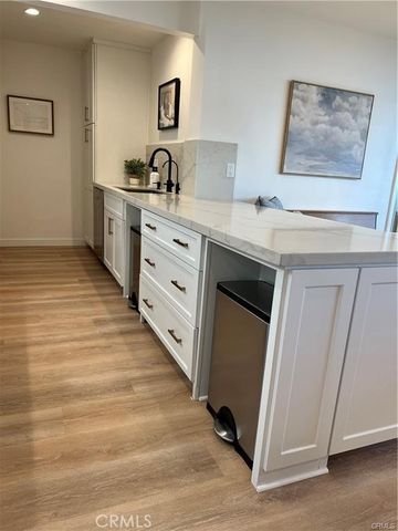 723 Palisades Beach Road 101, Santa Monica, CA 90402