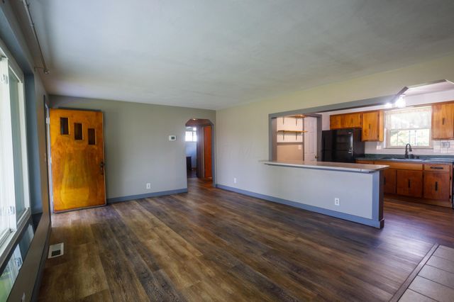 4008 Bosart Road, Springfield, OH 45503
