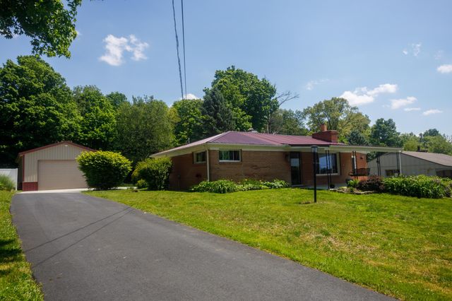 4008 Bosart Road, Springfield, OH 45503