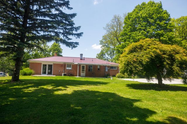 4008 Bosart Road, Springfield, OH 45503