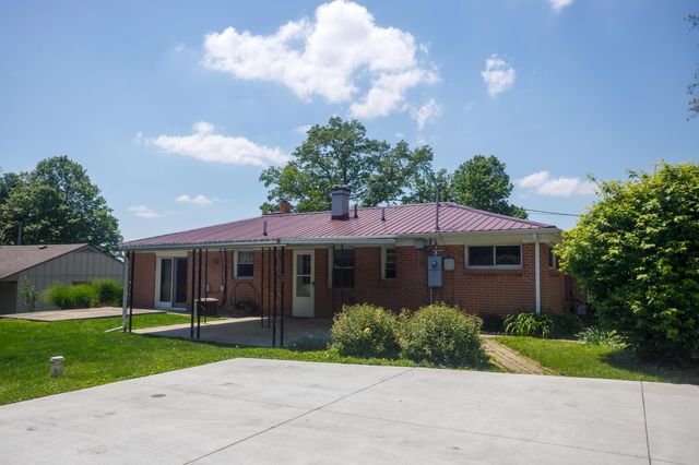 4008 Bosart Road, Springfield, OH 45503