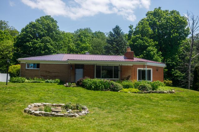 4008 Bosart Road, Springfield, OH 45503