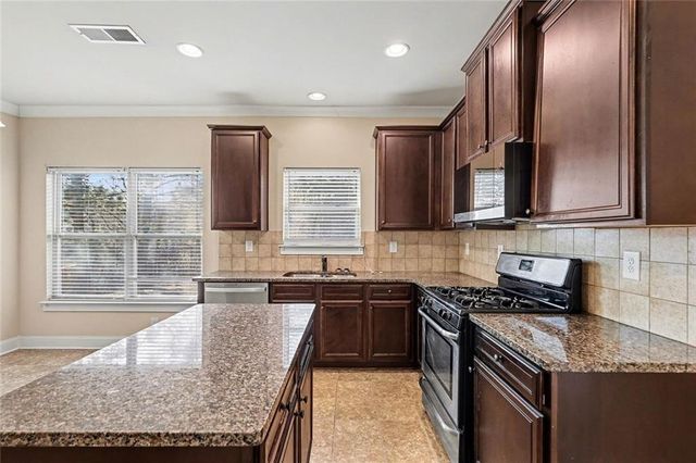 4845 Locherby Drive, Fairburn, GA 30213