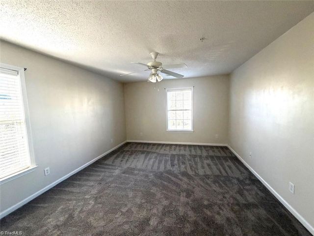 2600 Pennoak Way H, Greensboro, NC 27407