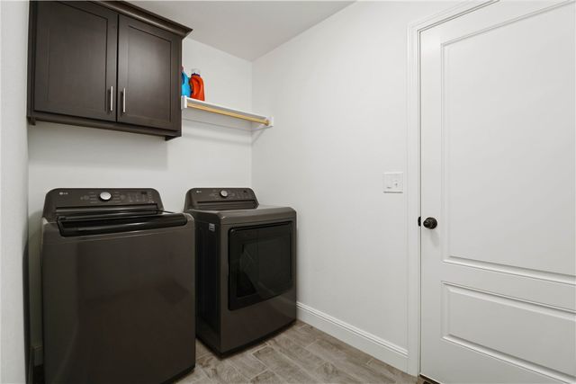 1040 Sundance Lane, Bentonville, AR 72712