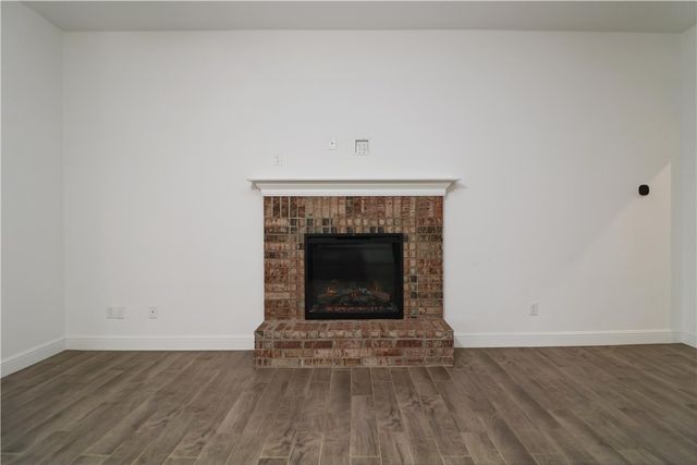 1040 Sundance Lane, Bentonville, AR 72712