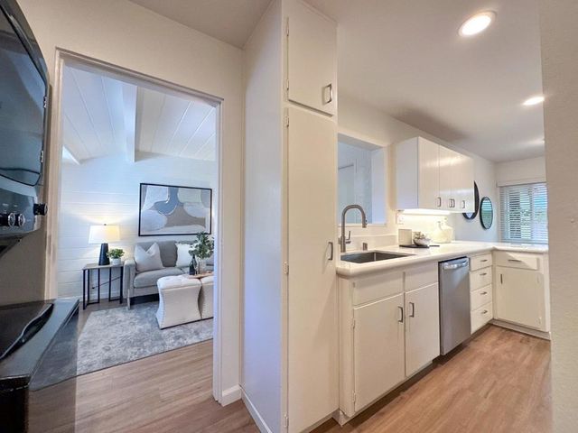 Camellia Terrace, Los Gatos, CA 95032