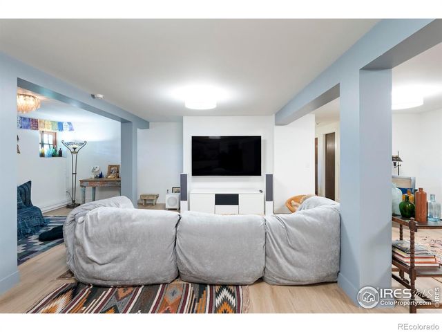 1050 Pine Street, Boulder, CO 80302