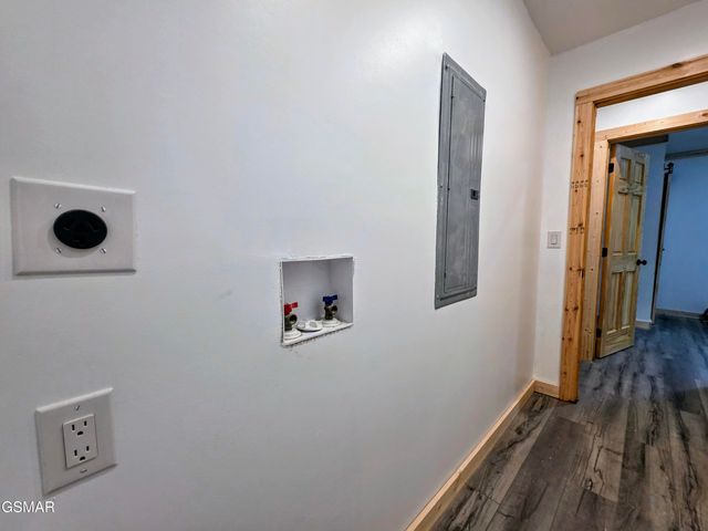 125 Deer Run Way, Dandridge, TN 37725