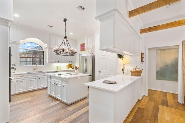 901 Longmire Road 51, Conroe, TX 77304