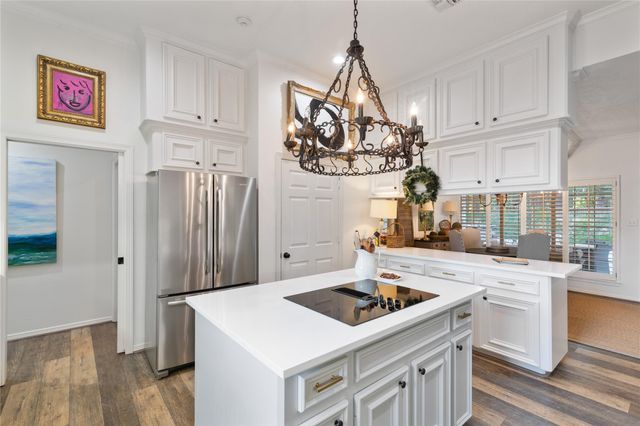 901 Longmire Road 51, Conroe, TX 77304