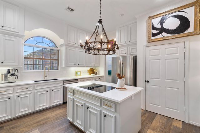 901 Longmire Road 51, Conroe, TX 77304