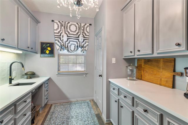 901 Longmire Road 51, Conroe, TX 77304