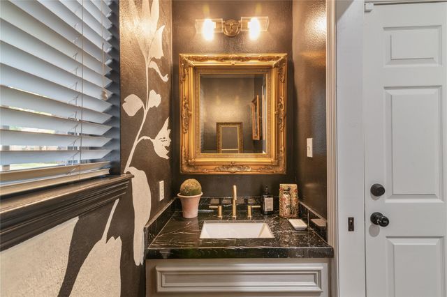 901 Longmire Road 51, Conroe, TX 77304