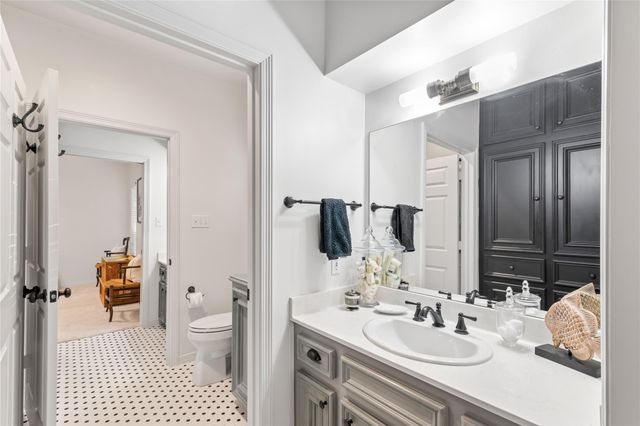 901 Longmire Road 51, Conroe, TX 77304