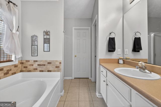 405 Bradford Way, Auburn, GA 30011