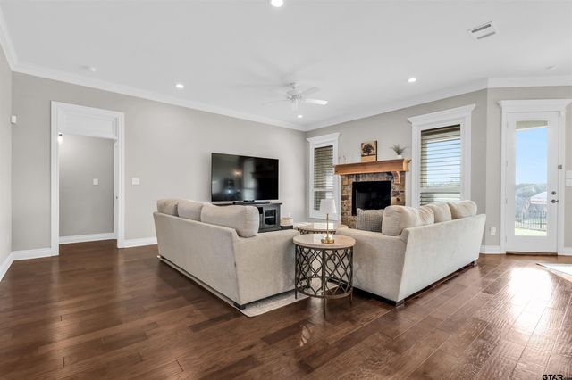 1502 Sugar Hill, Lindale, TX 75771