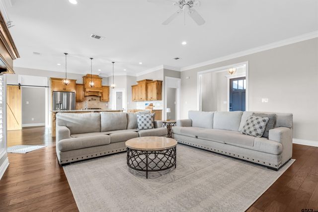 1502 Sugar Hill, Lindale, TX 75771