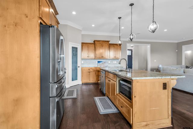 1502 Sugar Hill, Lindale, TX 75771