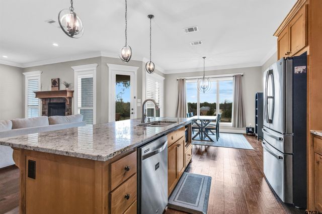 1502 Sugar Hill, Lindale, TX 75771