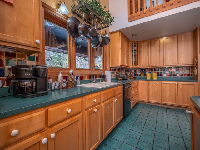 435 Hunters Lane, Morehead, KY 40351