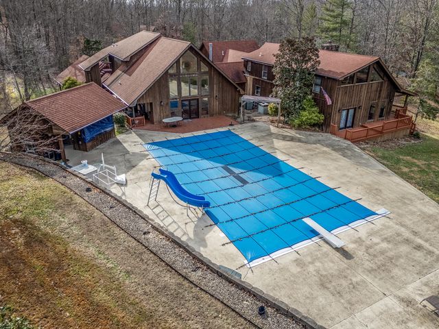 435 Hunters Lane, Morehead, KY 40351