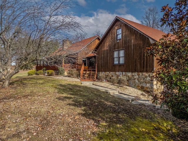 435 Hunters Lane, Morehead, KY 40351