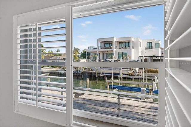 562 RANGER LANE, Longboat Key, FL 34228