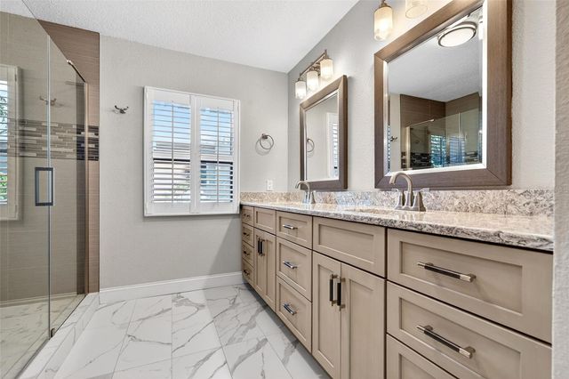 562 RANGER LANE, Longboat Key, FL 34228