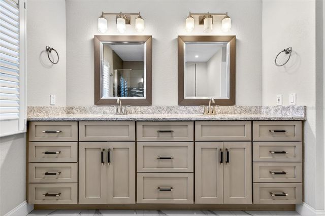 562 RANGER LANE, Longboat Key, FL 34228