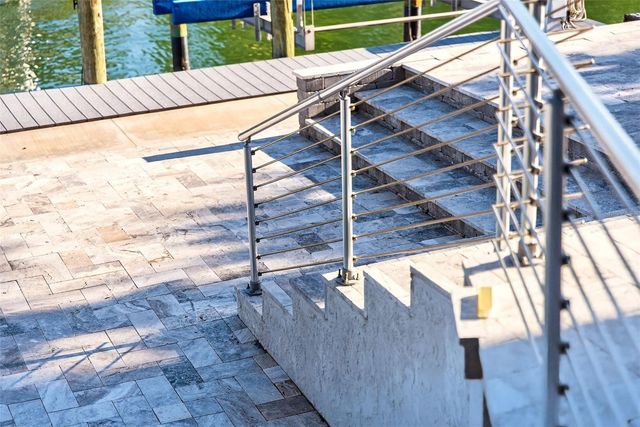 562 RANGER LANE, Longboat Key, FL 34228