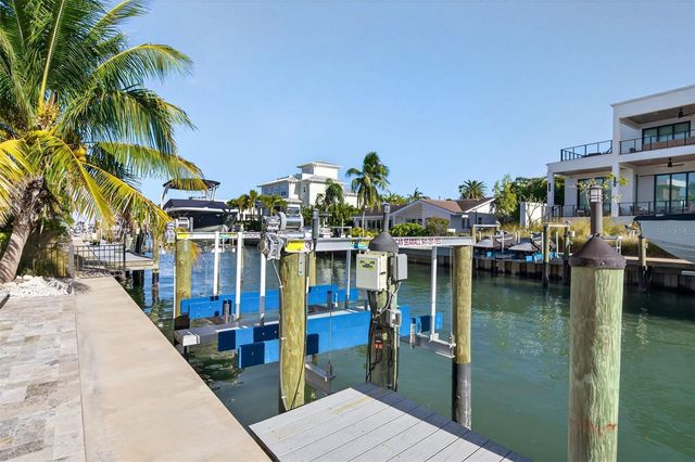 562 RANGER LANE, Longboat Key, FL 34228