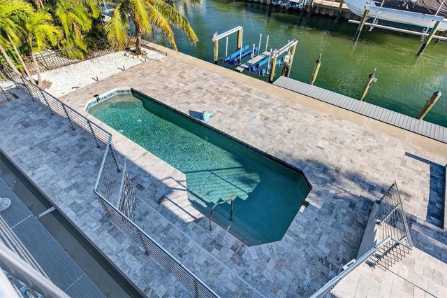 562 RANGER LANE, Longboat Key, FL 34228