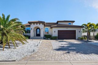 562 RANGER LANE, Longboat Key, FL 34228